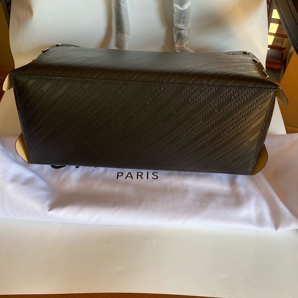 Givency Medium bond logo embossed tote black NEW - Picture 13 of 14
